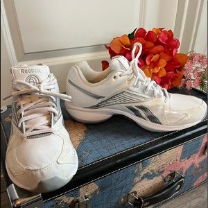 REEBOK white & gray athletic shoes~Size 8